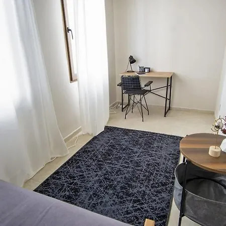 Cozy And Central With Shared Pool Near Beach In * Бодрум